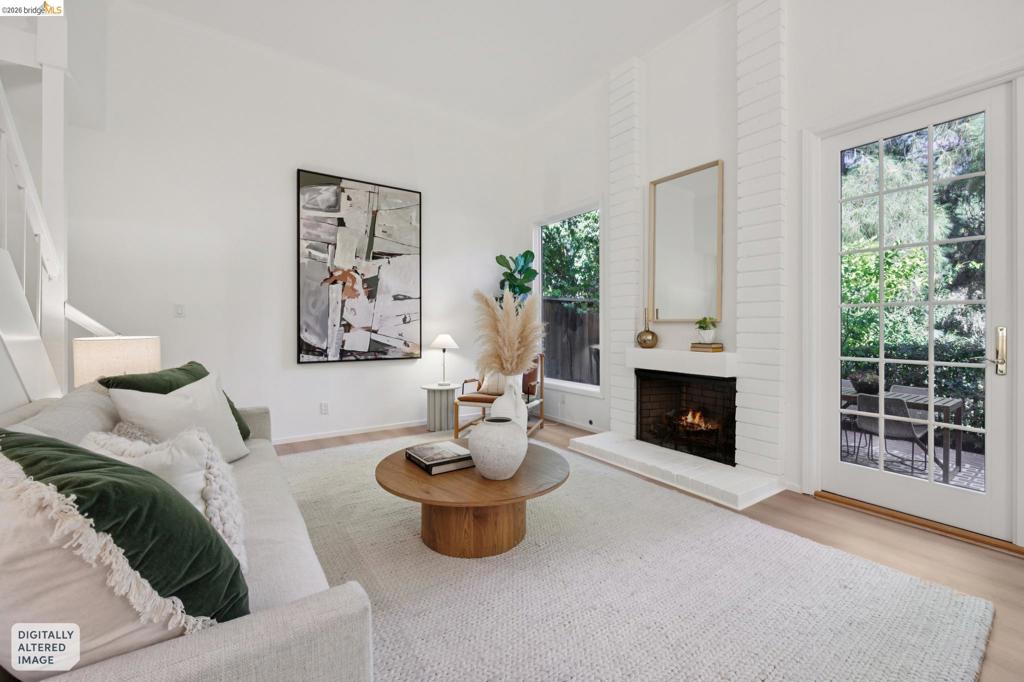 330 Kinross