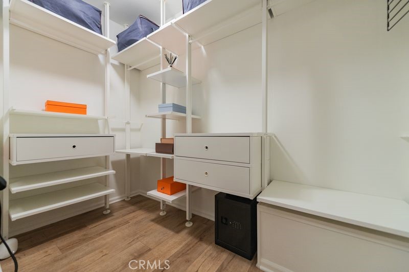 Luna - Residential