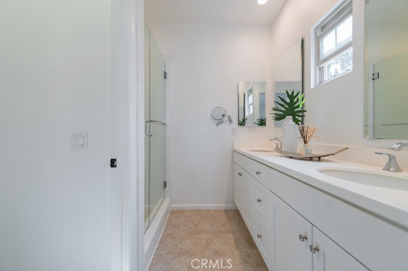 Luna - Residential