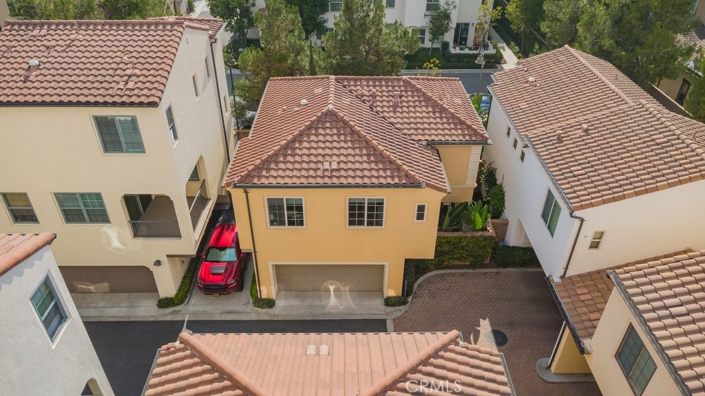 Luna - Residential