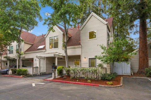 Photo of 2019 Saint Julien Court, Mountain View, CA 94043 (MLS # ML82065273)