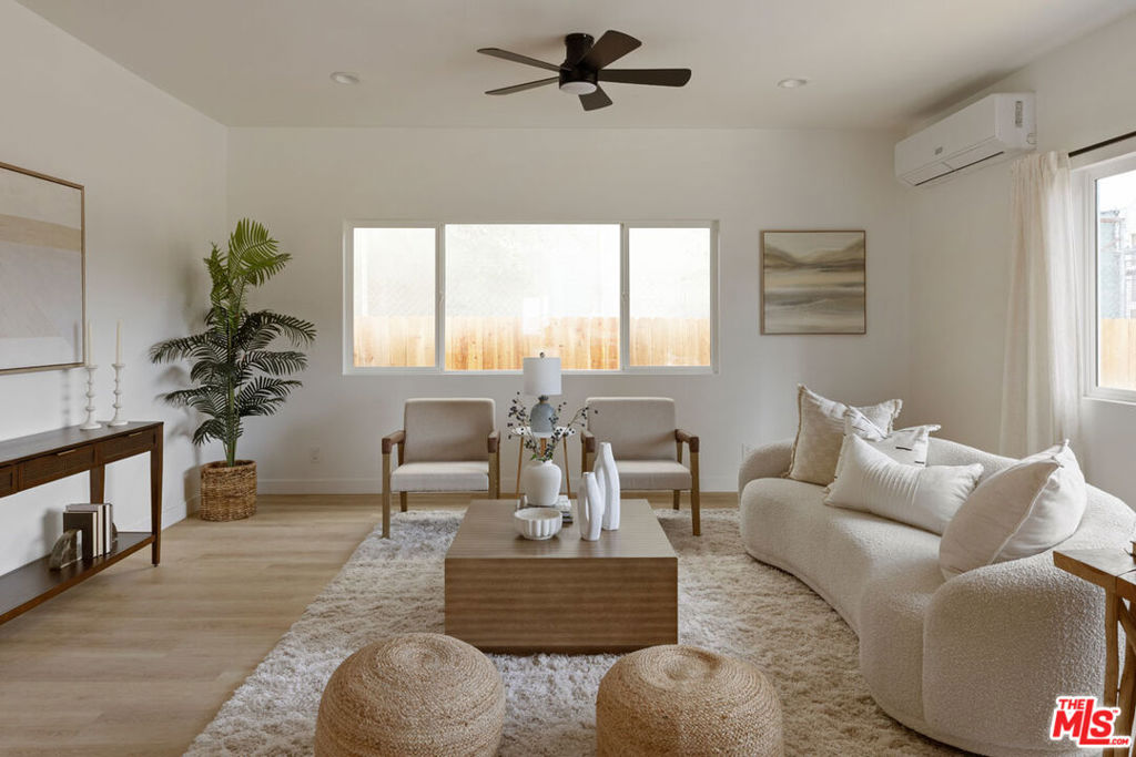 1189 Crenshaw Boulevard