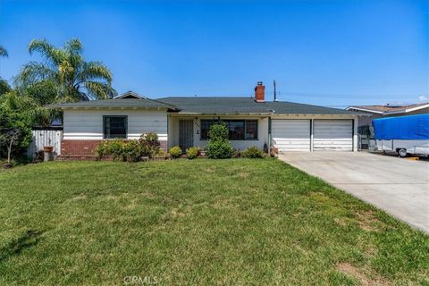 Photo of 444 Myrtlewood Dr, Calimesa, CA 92320 (MLS # IG26081774)