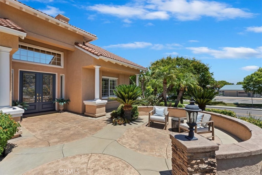 1083 La Vaughn Circle