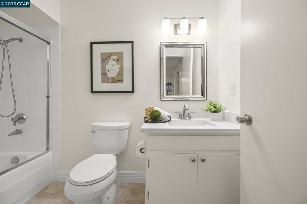 ROSSMOOR - Residential