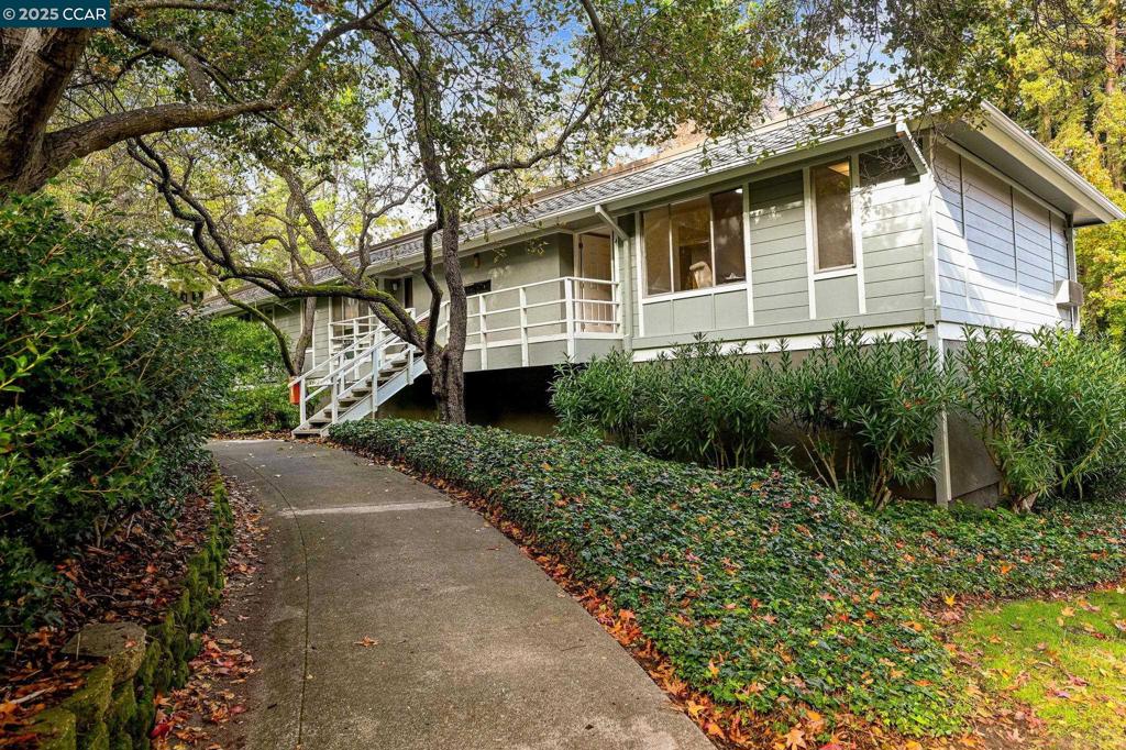 ROSSMOOR - Residential