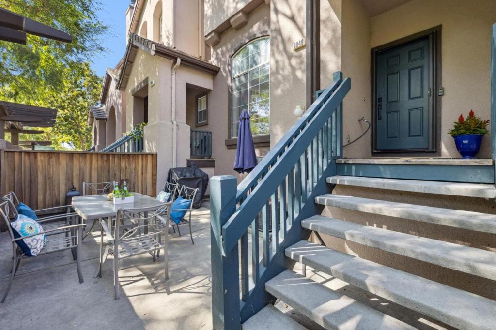 3048 Brunetti Way