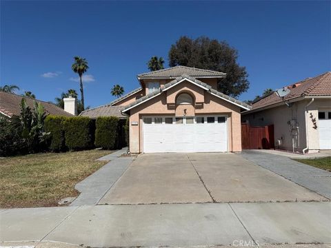 Photo of 30159 Westlake DR, Menifee, CA 92584 (MLS # SW26100556)