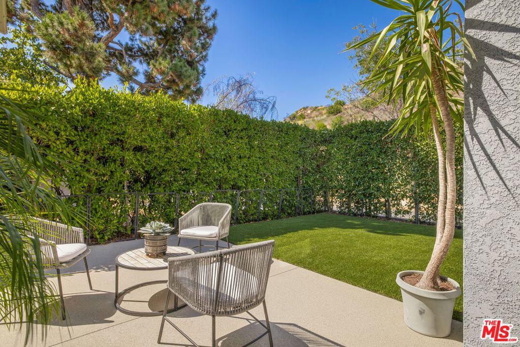 Photo of 1736 Michael Lane, Pacific Palisades, CA 90272 (MLS # 26875221)