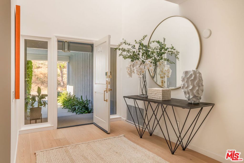 Photo of 1736 Michael Lane, Pacific Palisades, CA 90272 (MLS # 26875221)