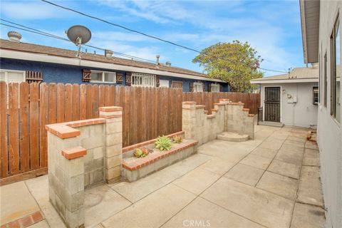 Tiny photo for 506 S Kern Avenue, Los Angeles, CA 90022 (MLS # SB26154383)