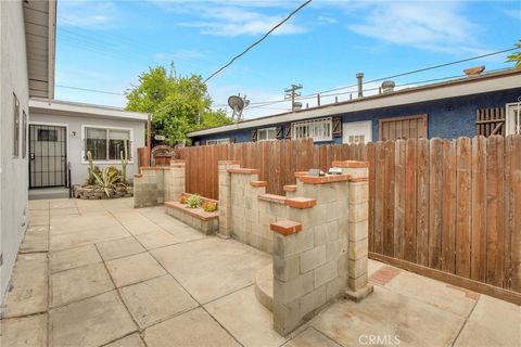 Tiny photo for 506 S Kern Avenue, Los Angeles, CA 90022 (MLS # SB26154383)