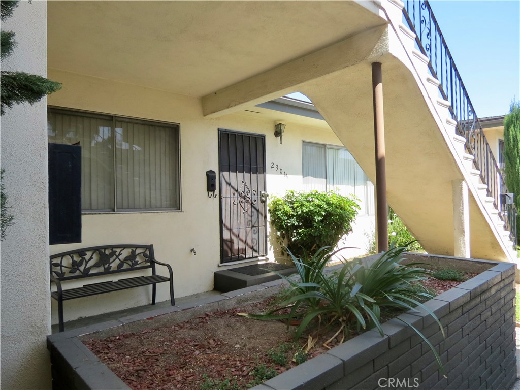 2301 W Beverly Boulevard