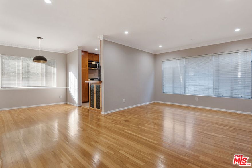 Remodeled 2 bed 2 bath unit w/hardwood floors, recessed lighting, new bathrooms and upgraded kitchen, all appliances including Washer/Dryer in  unit. 2 car parking. Will consider pets.  Centrally located minutes from Beverly Hills, Century City, Hollywood & The Grove. 25 min from LAX, DTLA & the Beach. Easy to view (pictures of similar unit)