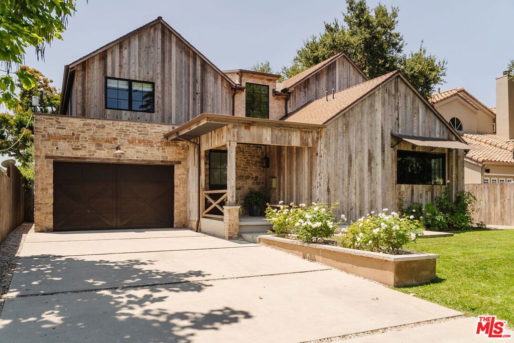 Properties 1 11734 Huston Street
