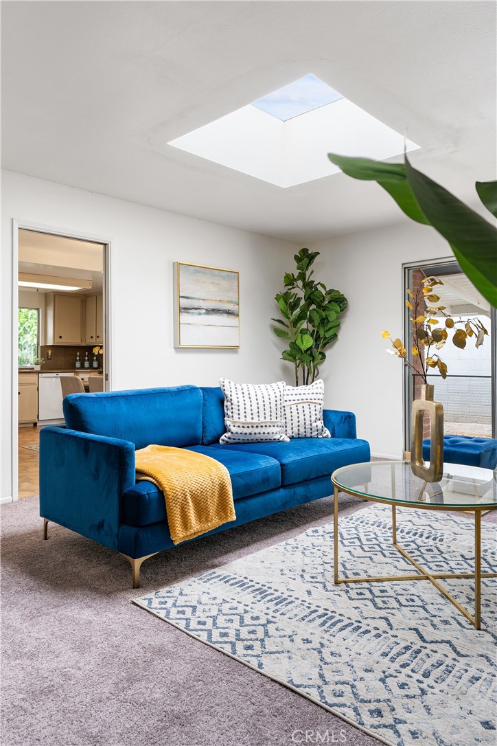 1952 Lotus Place