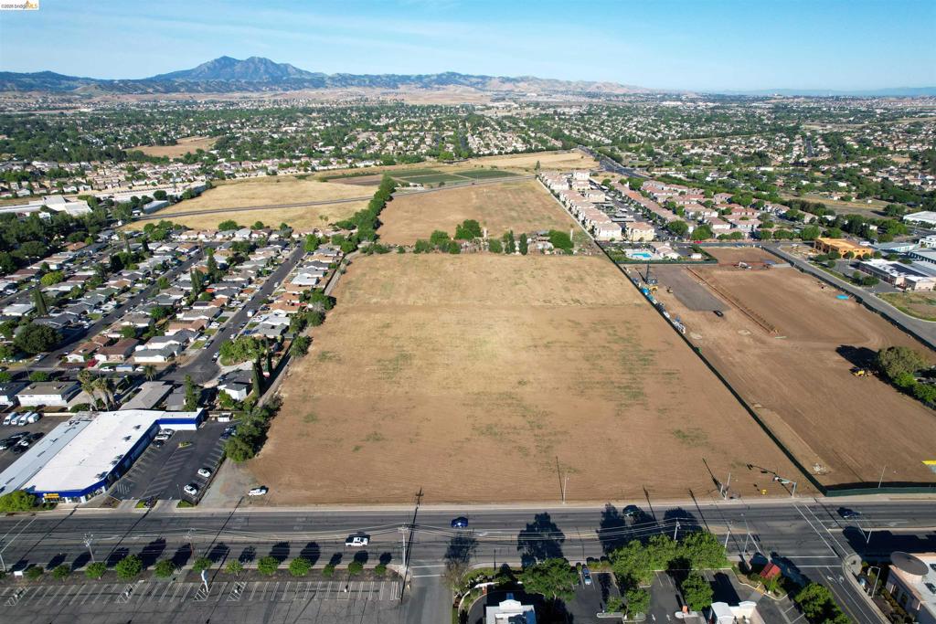 7865 Brentwood Blvd.