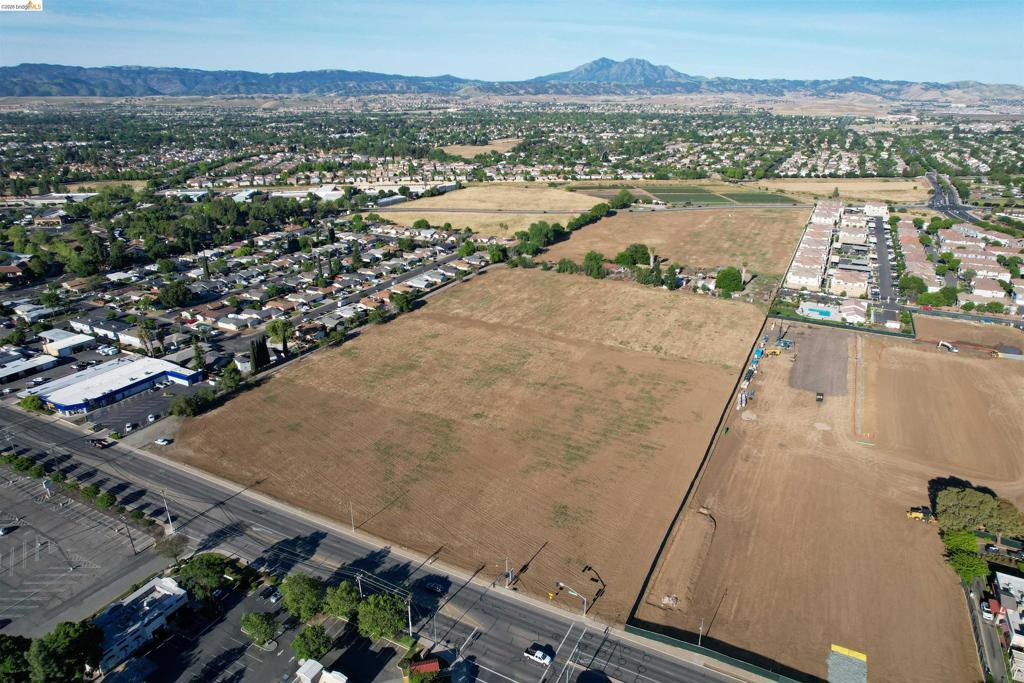 7865 Brentwood Blvd.