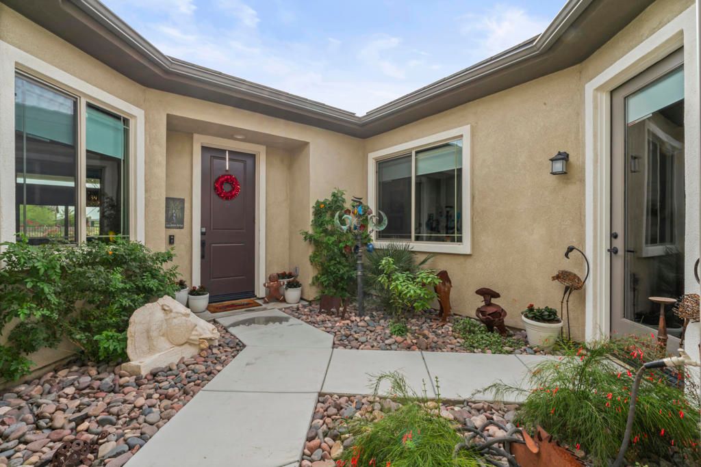 Photo of 80 Zinfandel, Rancho Mirage, CA 92270 (MLS # 219142809PS)