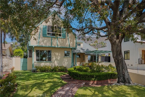 Photo of 343 Spencer Street, Glendale, CA 91202 (MLS # GD26205604)