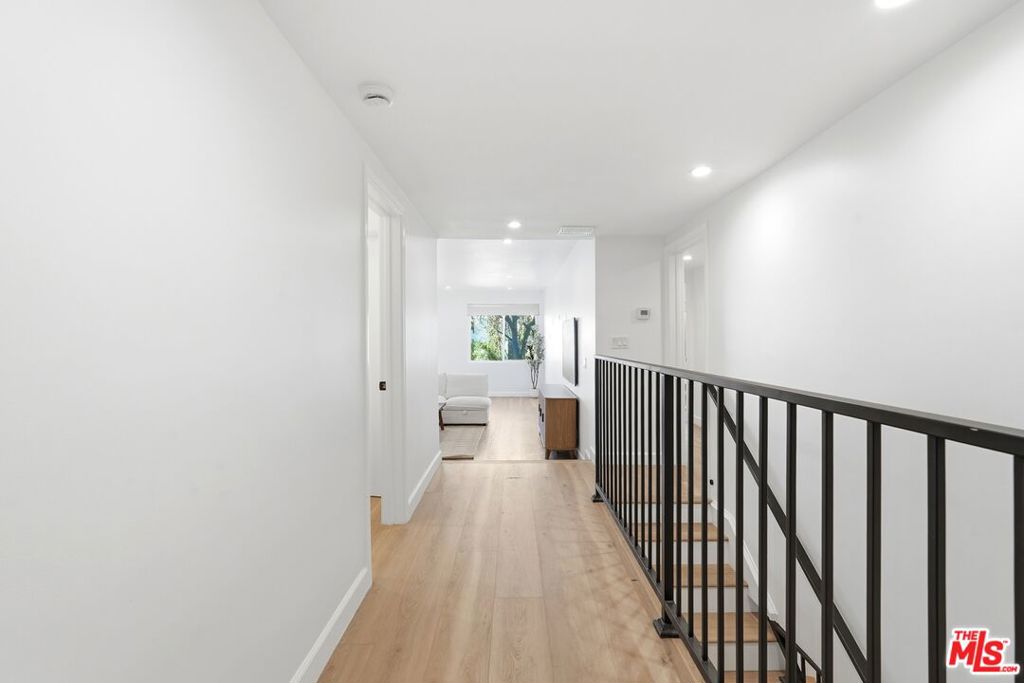 324 S Elm Drive 101