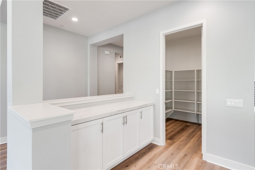 Pacific Royal Oaks - Residential