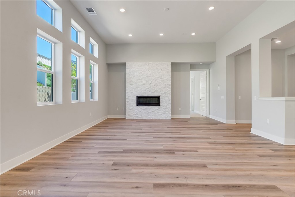 Pacific Royal Oaks - Residential