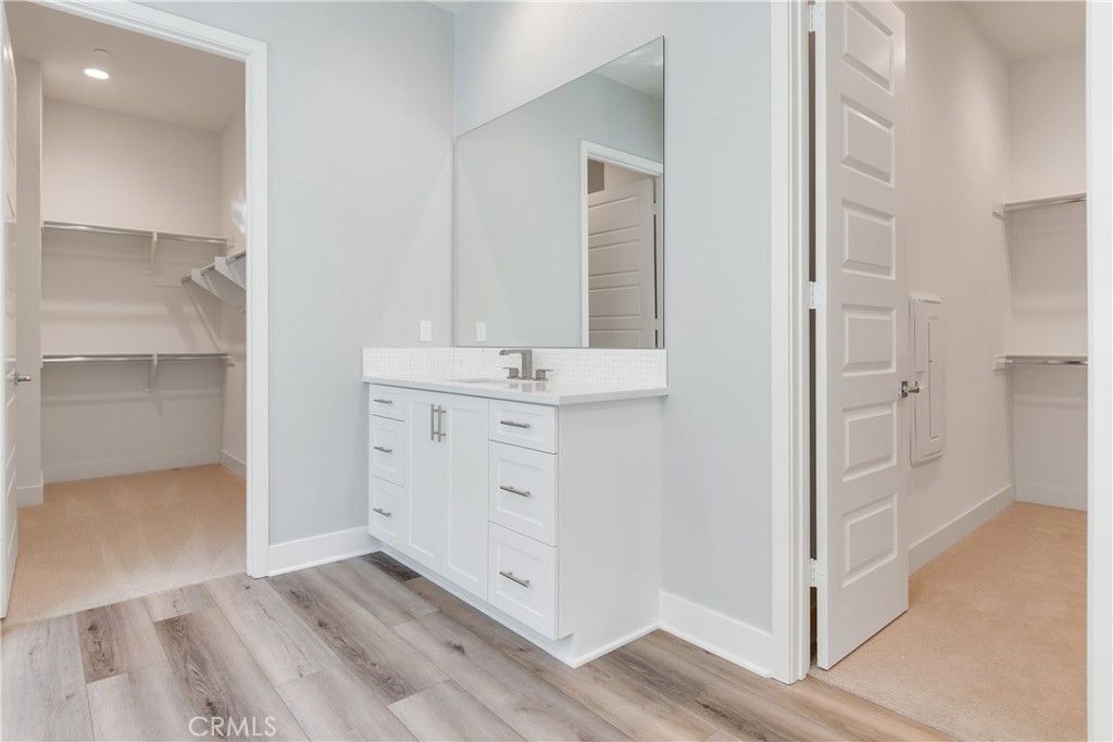 Pacific Royal Oaks - Residential