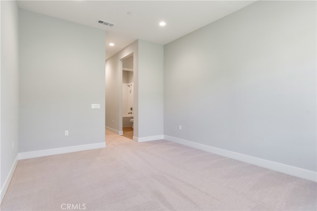 Pacific Royal Oaks - Residential