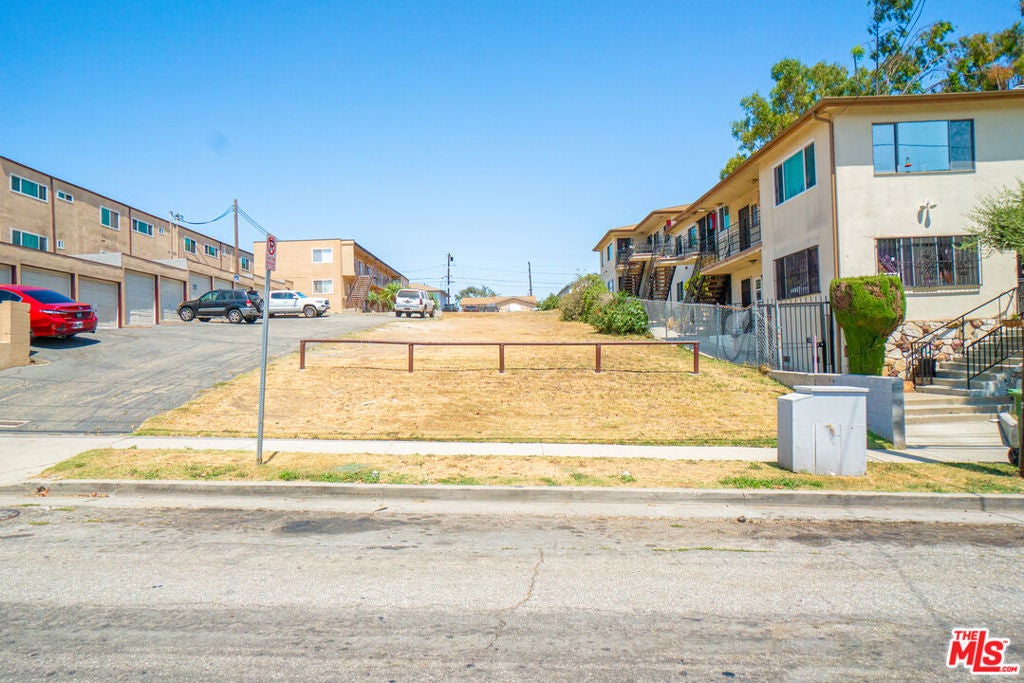 335 Warren Lane