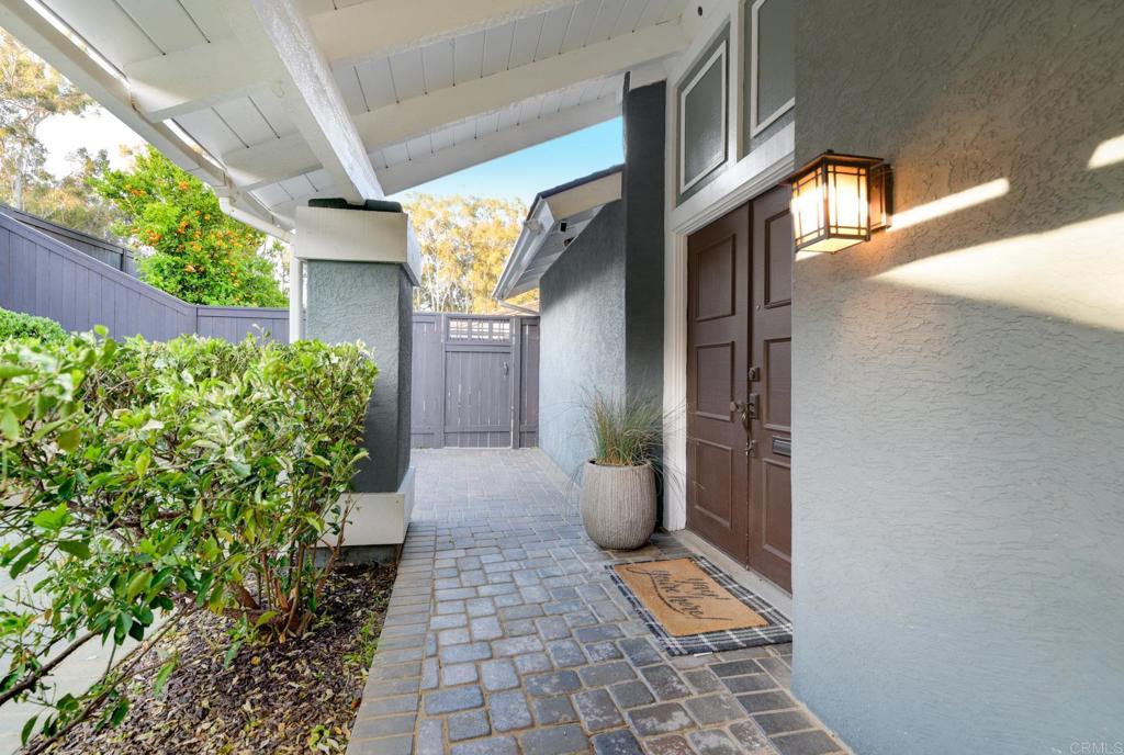 9947 Mesa Madera Dr
