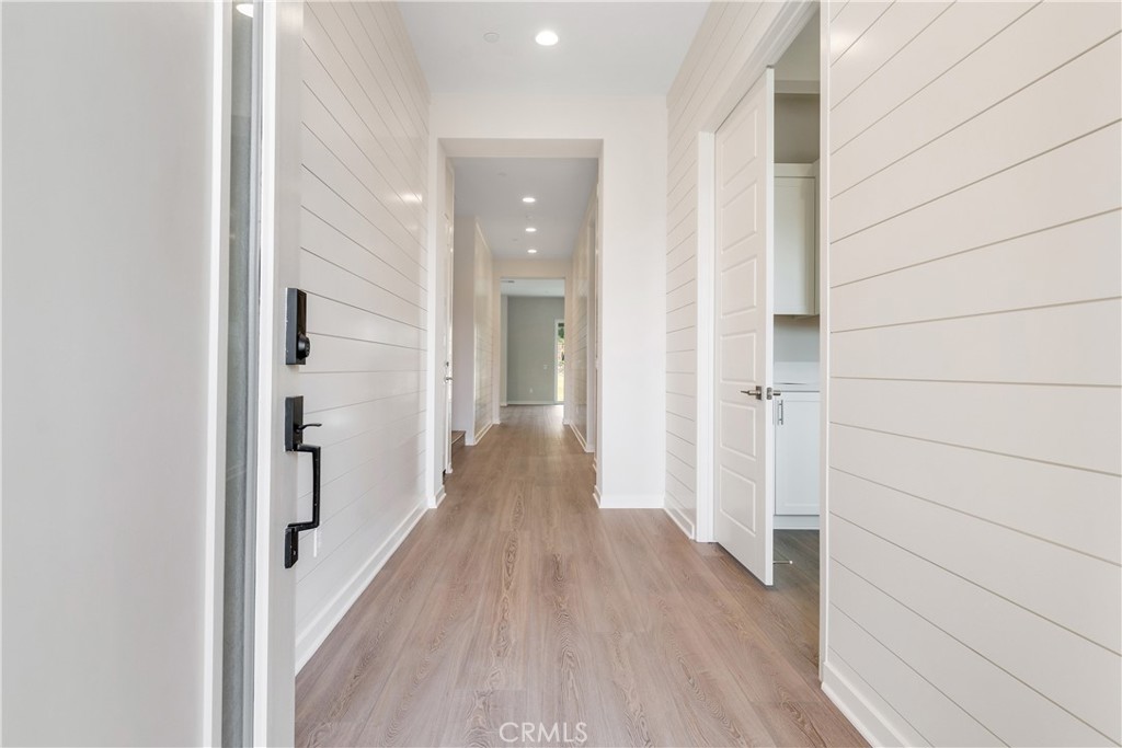 Pacific Royal Oaks - Residential