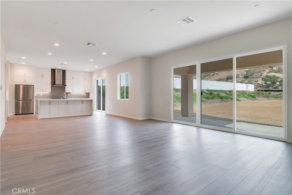 Pacific Royal Oaks - Residential