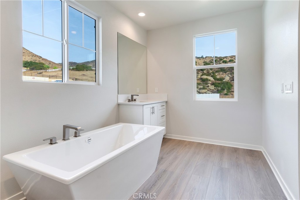 Pacific Royal Oaks - Residential