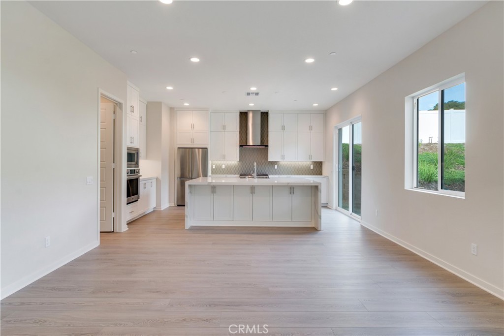 Pacific Royal Oaks - Residential