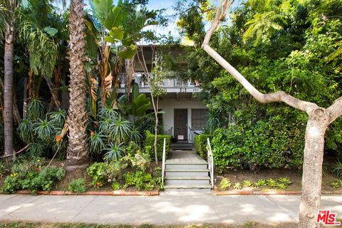 Photo of 215 N La Peer Drive, Beverly Hills, CA 90211 (MLS # 26654705)