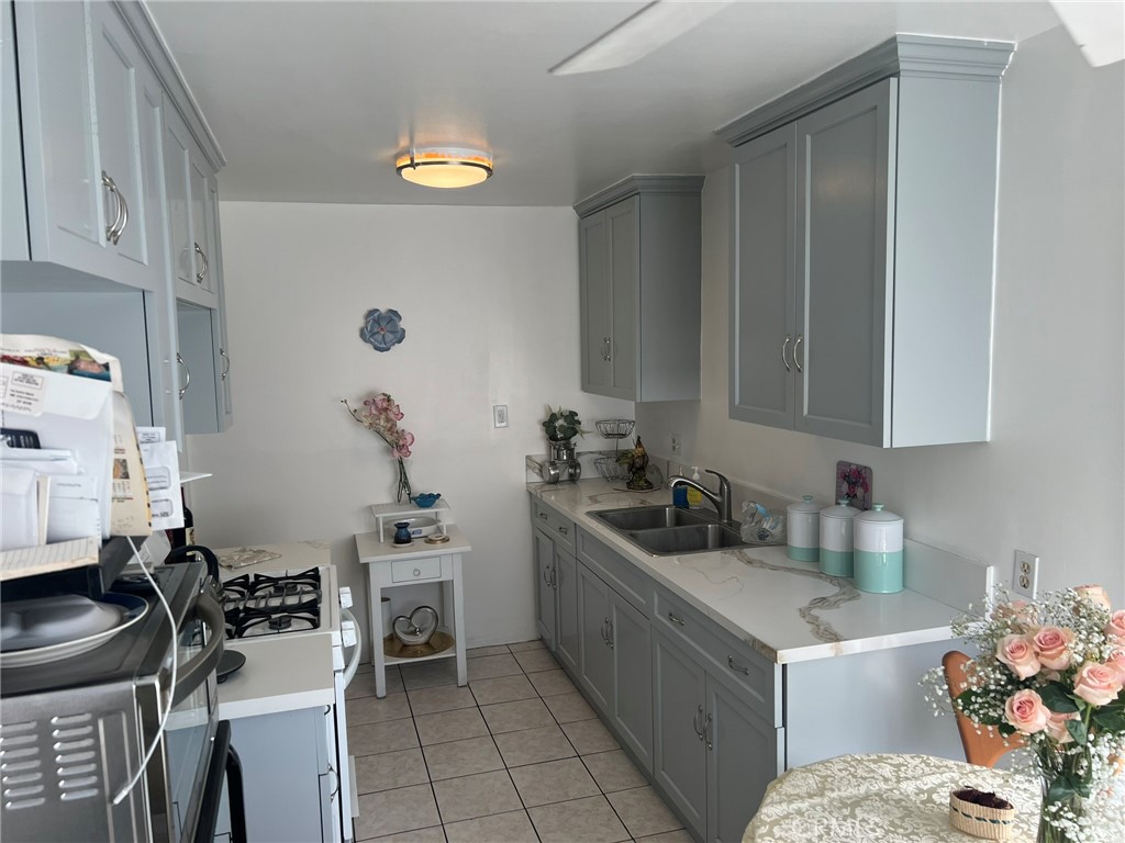 11 Eastridge Lane