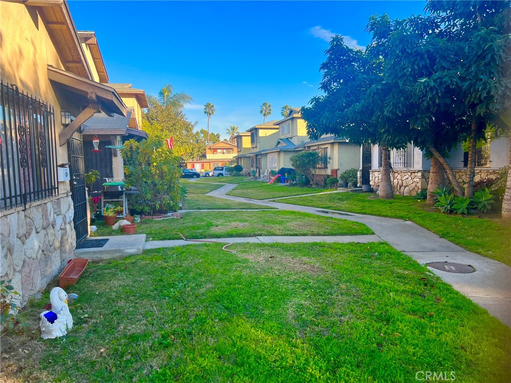 11 Eastridge Lane