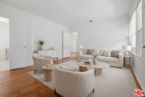 Photo of 9608 W Olympic Boulevard #E, Beverly Hills, CA 90212 (MLS # 26648607)