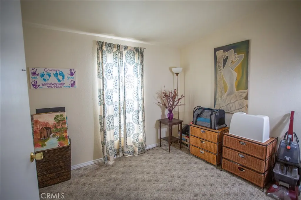 Chatsworth, California 91311, United States, 2 Bedrooms Bedrooms, ,2 BathroomsBathrooms,Residential,Active,214336