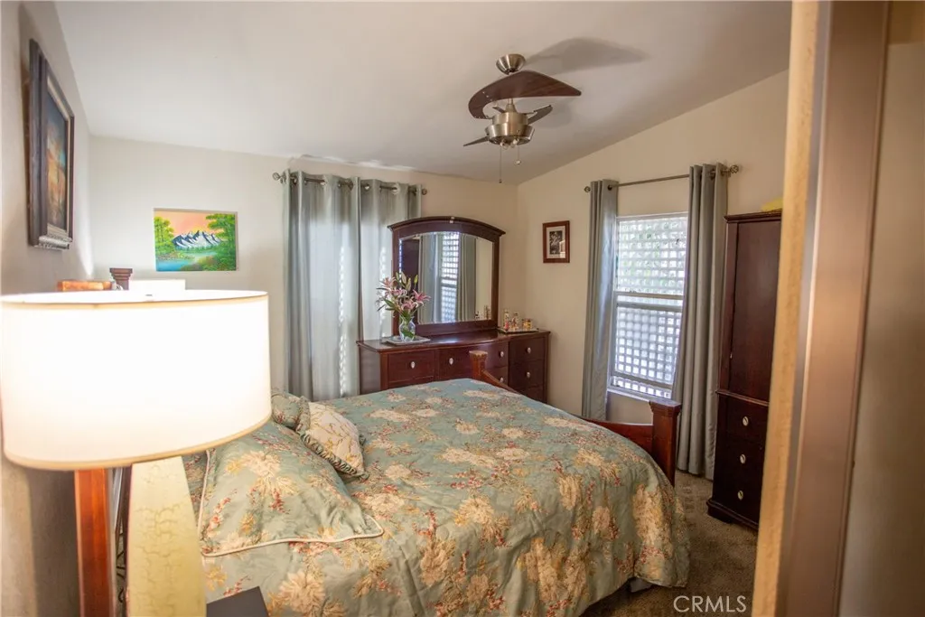 Chatsworth, California 91311, United States, 2 Bedrooms Bedrooms, ,2 BathroomsBathrooms,Residential,Active,214336