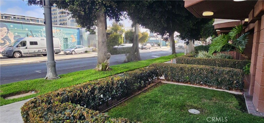 801 Pine Avenue
