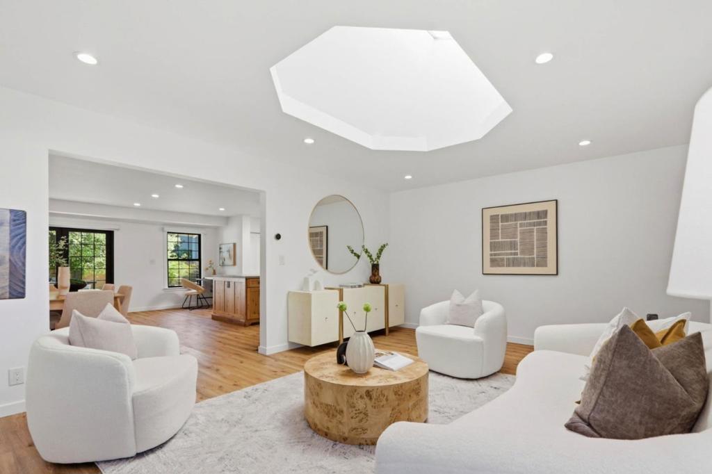 10350 Imperial Avenue