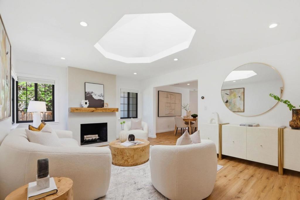 10350 Imperial Avenue