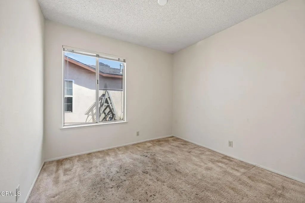 Ventura, California 93003, United States, 5 Bedrooms Bedrooms, ,2 BathroomsBathrooms,Residential,Active,226914