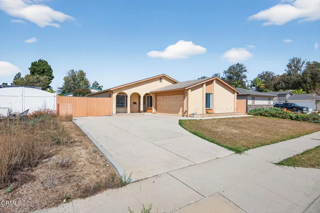 Ventura, California 93003, United States, 5 Bedrooms Bedrooms, ,2 BathroomsBathrooms,Residential,Active,226914