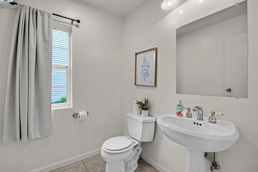 CASTRO VALLEY - Residential