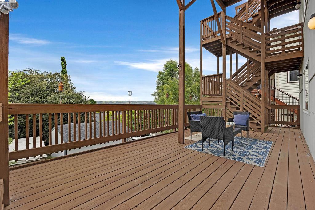 CASTRO VALLEY - Residential