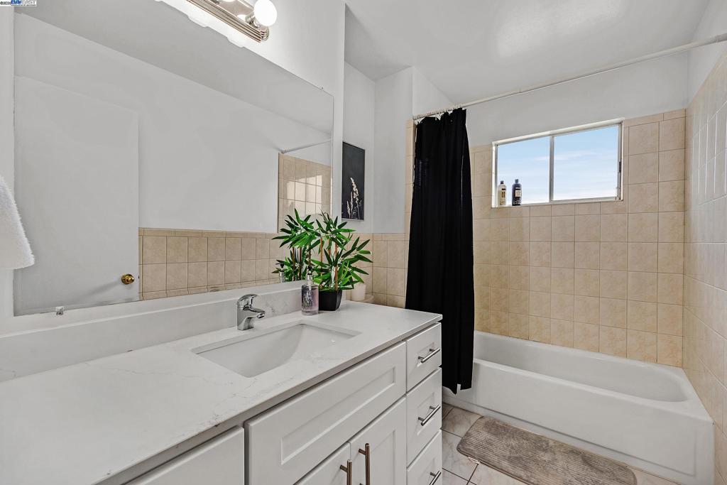 CASTRO VALLEY - Residential