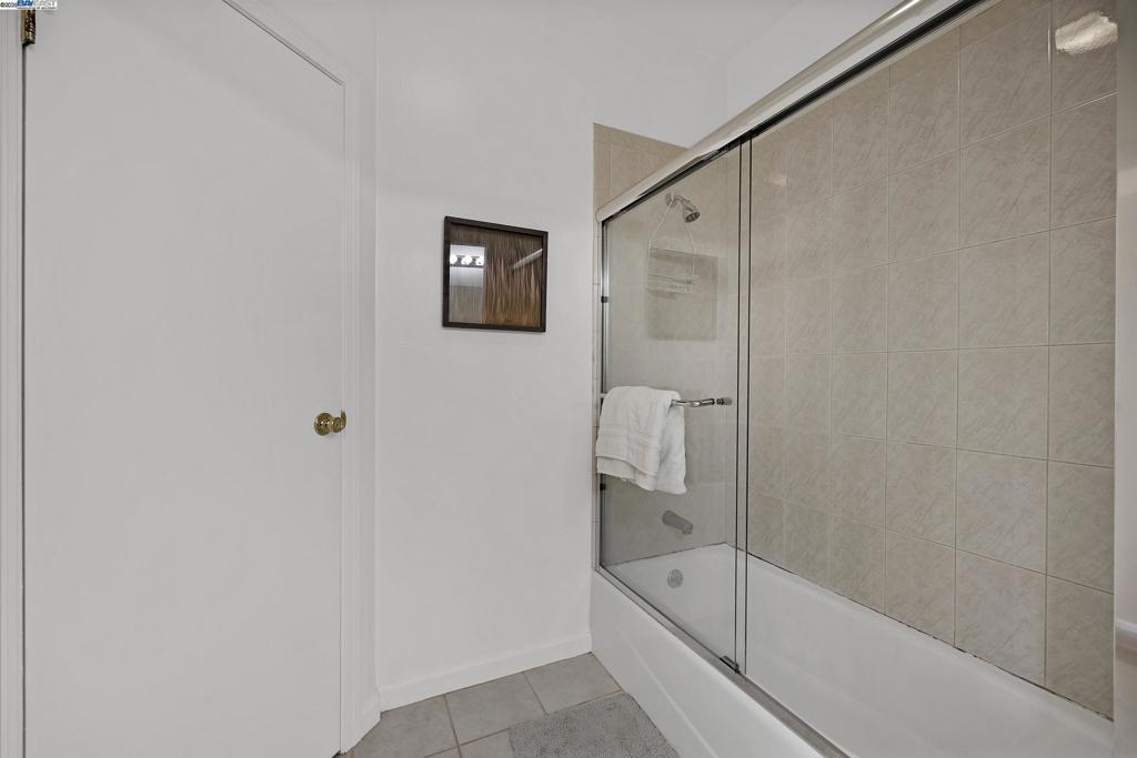 CASTRO VALLEY - Residential